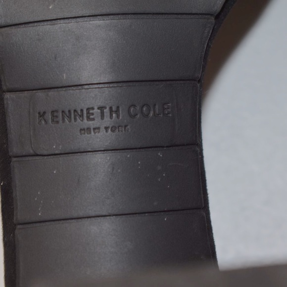 Kenneth Cole Lisa Black Suede Heels Sandals size 9.5 Embroidered Floral Chunky - Picture 4 of 8